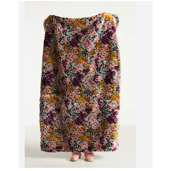 Anthropologie Floral Faux Fur Throw NEW - Picture 1 of 3